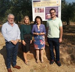 El Gobierno invierte más de 74.100 euros en la mejora de la Vía Augusta de Montoro (Córdoba)